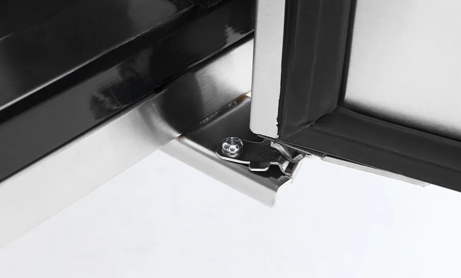 Холодильный шкаф Atosa USA MPF8203GR 93" Three Section Reach-in Refrigerated Piz — фото лота 2