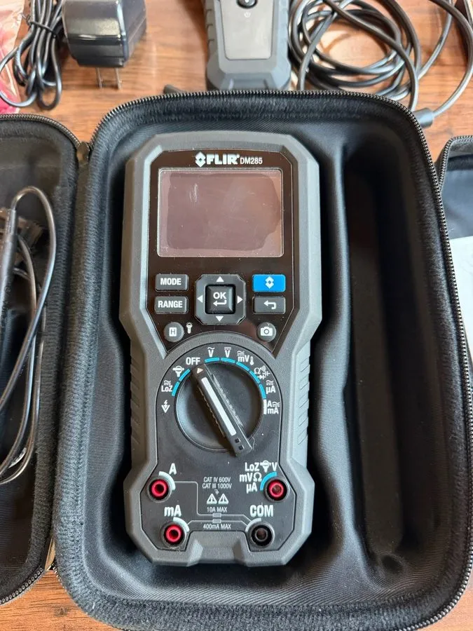 Дисплей FLIR DM285 Handheld Multimeter Digital Graphics Display, Built-In Therma