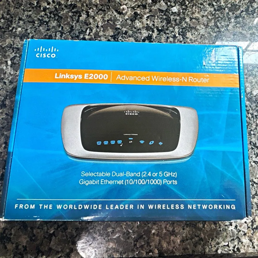 Маршрутизатор Cisco Linksys E2000 Wireless N Router 300 Mbps 4-Port Gigabit