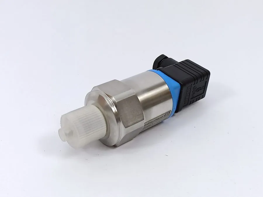 Датчик давления ENDRESS+HAUSER PMC131-A11F1A1R PRESSURE TRANSMITTER 0-6 BAR