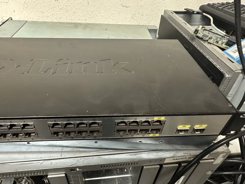 Коммутатор D-Link Web Smart (DGS1224T) 24-Ports External Switch Managed