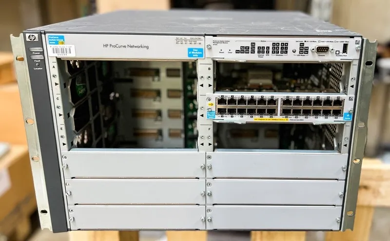 Коммутатор HP ProCurve E5412zl J8698A POE+ Chassis w 6xJ9534A J9536A J8726A 4xPS