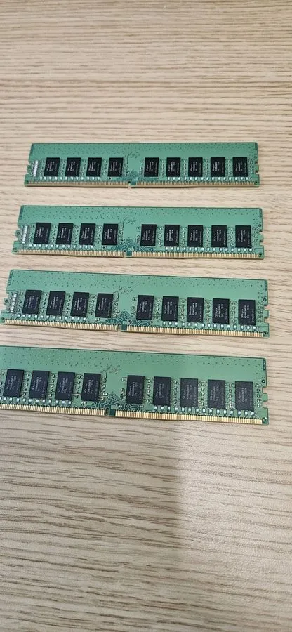 Модуль памяти SK Hynix 8GB (1x 8GB) PC4-2133P DDR4 ECC Server RAM HMA41GR7AFR8N- — фото лота 2
