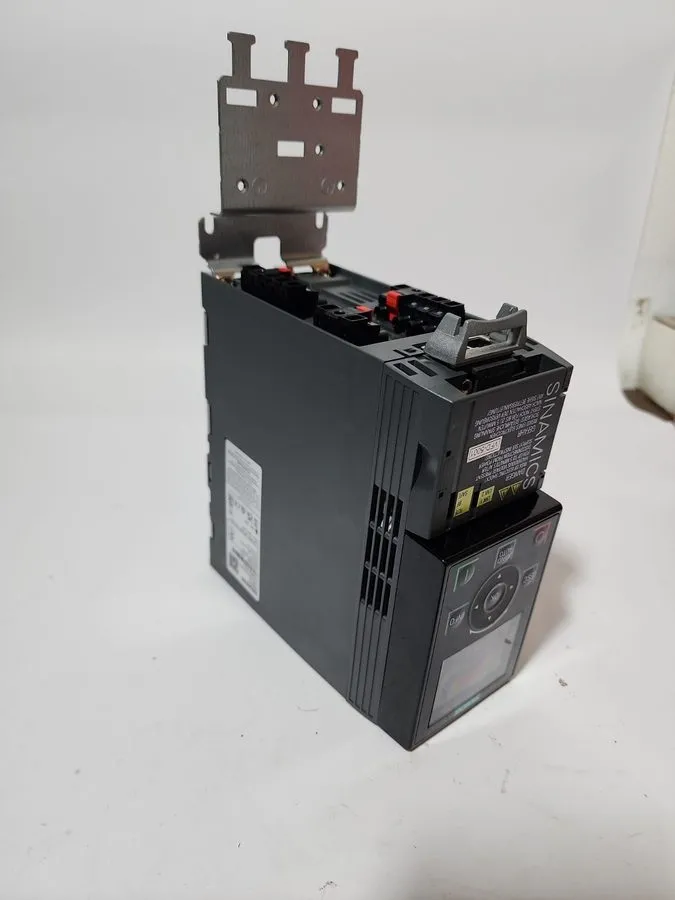 Частотный преобразователь Siemens 6SL3210-1KE15-8UF2 SINAMICS G120C RATED POWER 