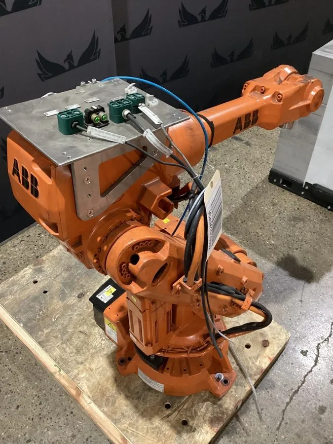 Робот ABB IRB 2600 M2004 Robot w/ IRC5 Controls, Missing Cable Set