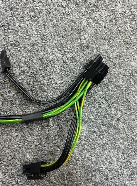 Ускоритель Supermicro CBL-PWEX-0582 8 PCI-E PIN TO TWO PCI-E 6+2 PIN 12V GPU POW