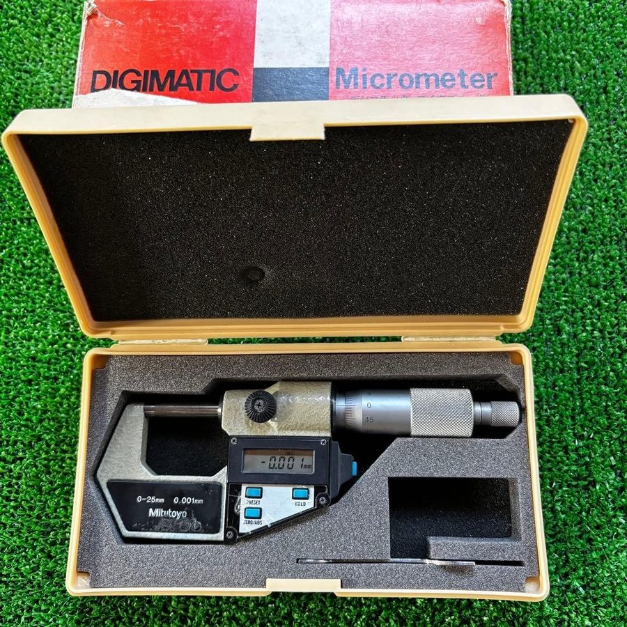 Микрометр Mitutoyo 293-421-20 MDC-25M Digital Micrometer 0-25mm/0-1" Japan Tool