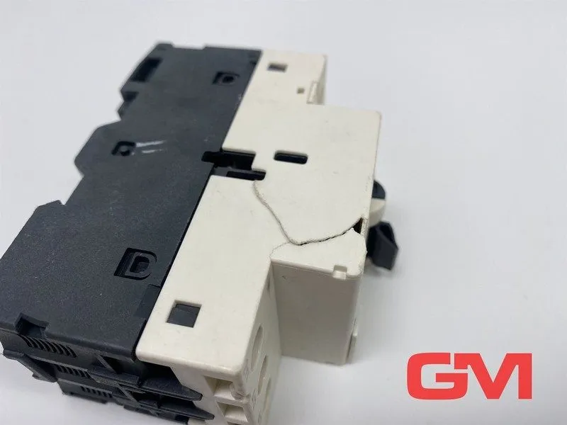 Автоматический выключатель Schneider GV2RT07 motor circuit breaker 1.6-2.5A — фото лота 1