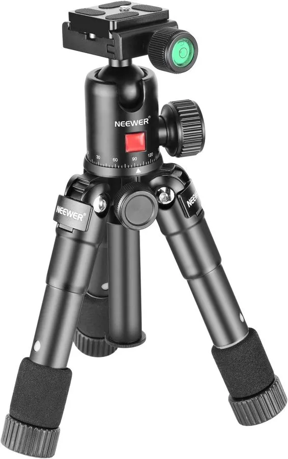 Оборудование видеонаблюдения Sony Handycam FDR-AX100/B with Case, Tripod, Cables — фото лота 1