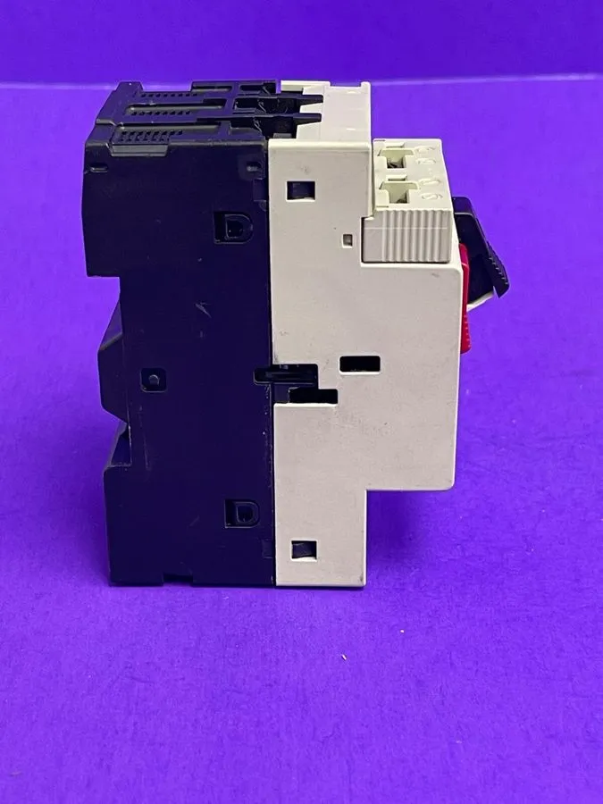 Автоматический выключатель Telemecanique 24-32A Starter Protector Circuit Breake