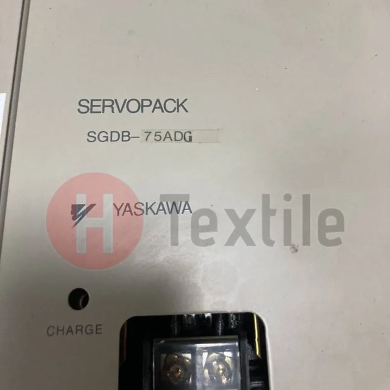 Сервопривод Yaskawa Servopack SGDB-75ADG Servo Drive 7.5kW 10HP