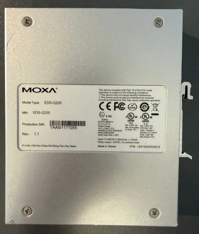 IIoT-устройство MOXA EDS-G205 Ethernet Switch