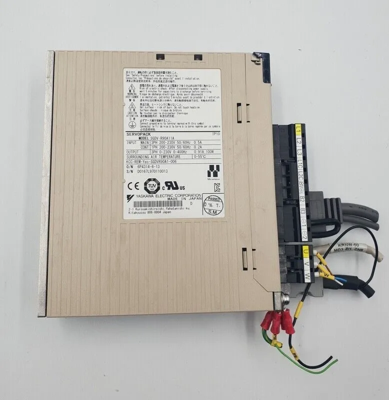 Сервопривод YASKAWA SGDV-R90A11A Servo Drive