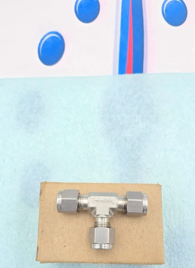 Фитинг Swagelok SS-400-3 Stainless Steel Swagelok Tube Fitting FNSP — фото лота 1
