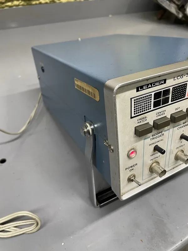 Тестер Leader Model LCG-396 NTSC Pattern Generator