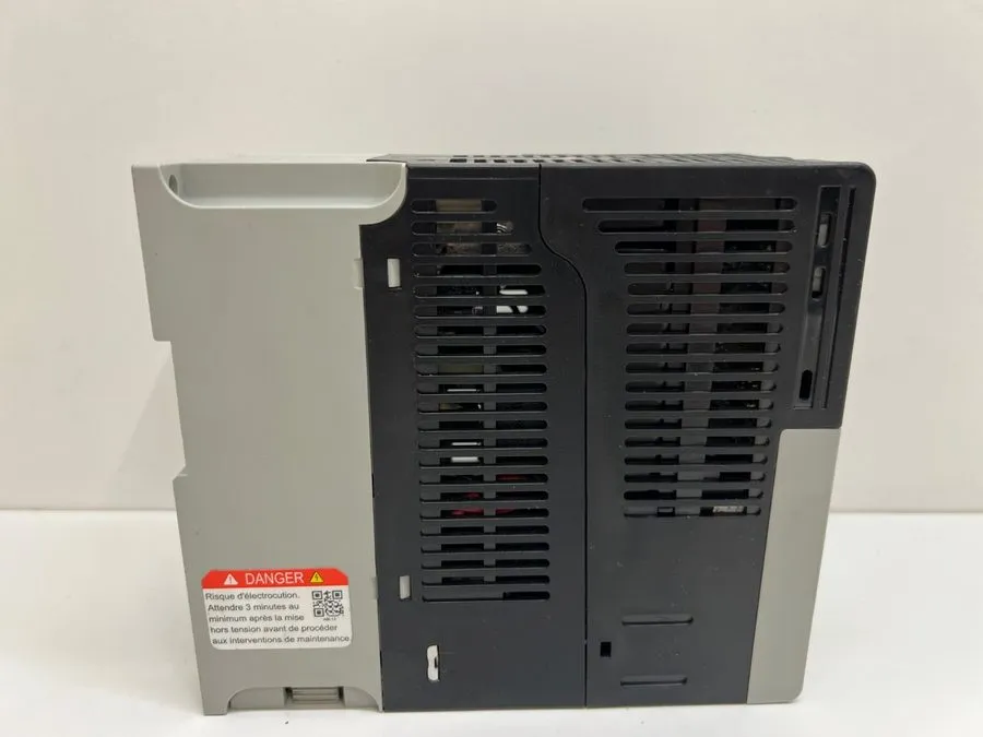 Частотный преобразователь ALLEN BRADLEY 25B-D6P0N114 POWERFLEX 525 AC Drive 2.2k