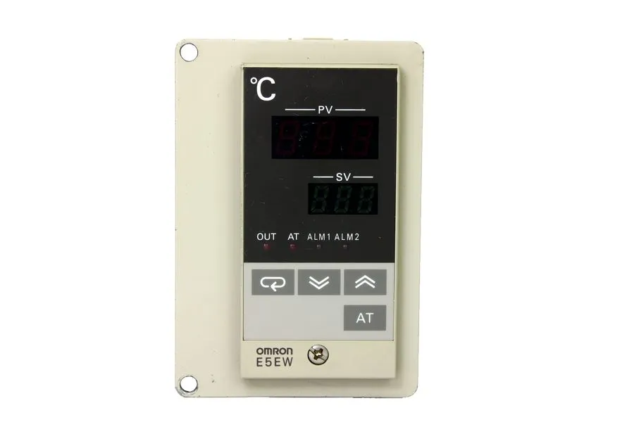 Датчик температуры Omron E5EW-Q2K Temperature Controller, 100-240V AC — фото лота 1