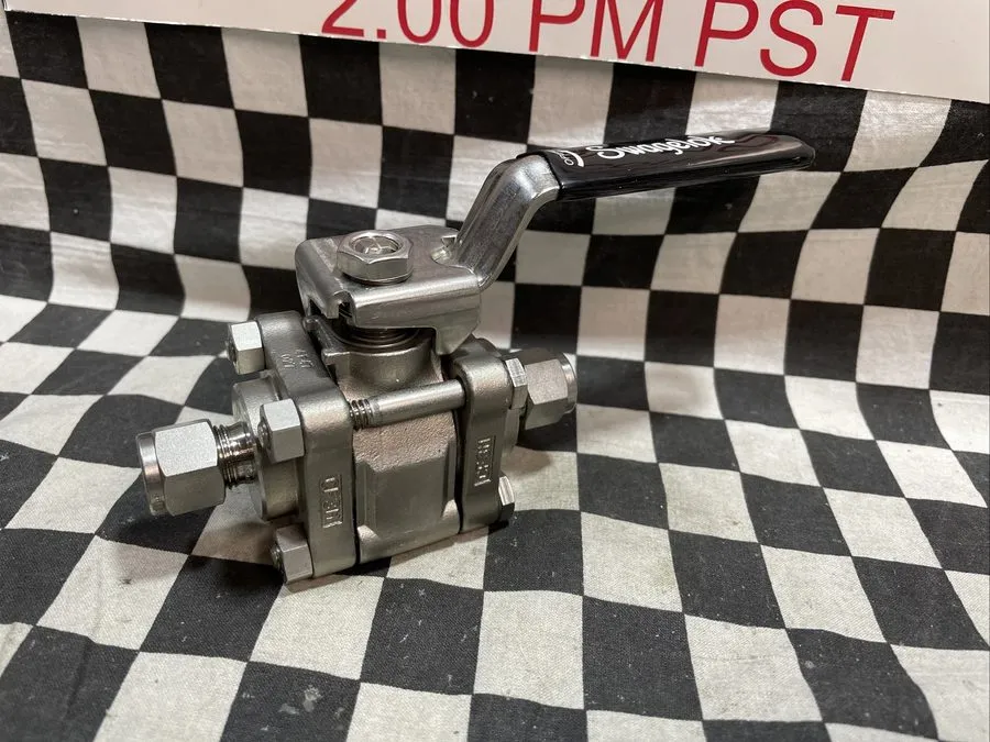 Клапан Swagelok SS-63TS6 Stainless Steel 3-Piece 60 Series Ball Valve FNSP