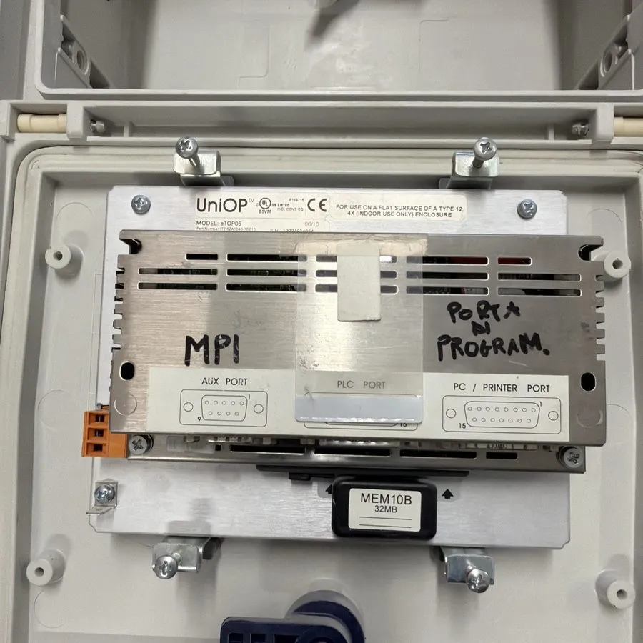 Панель оператора UniOP eTOP05-0045 24VDC HMI Operator Panel Cassette Mounted