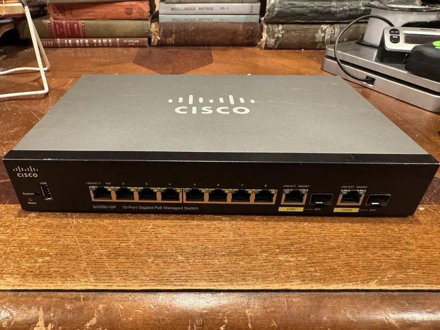 Коммутатор Cisco Systems SG350-10P / 10-Port Gigabit PoE Managed Switch