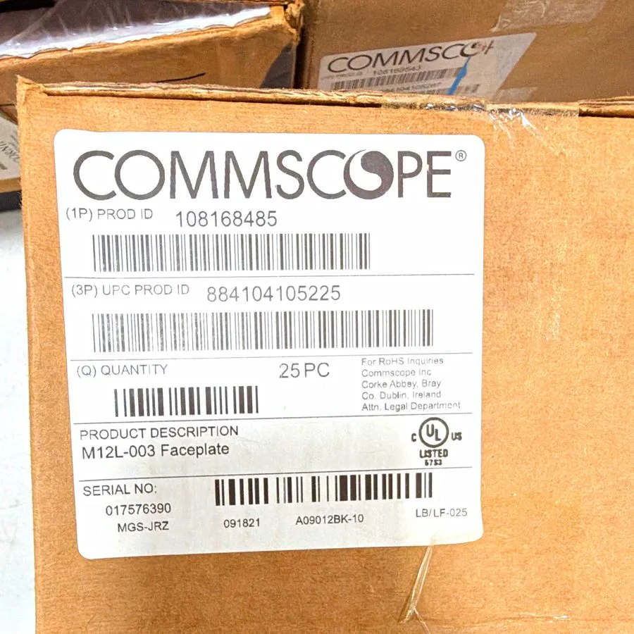 Розетка CommScope M12L-003 / 108168485 Faceplate, Gray, Universal Compatible — фото лота 1