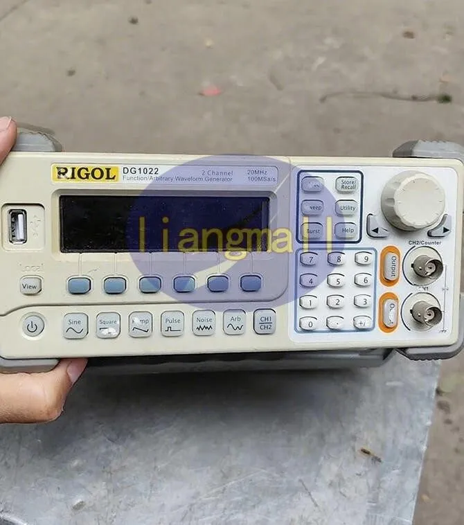 Генератор сигналов RIGOL DG1022 FUNCTION/ARBITRARY WAVEFORM GENERATOR 25 MHz,2CH