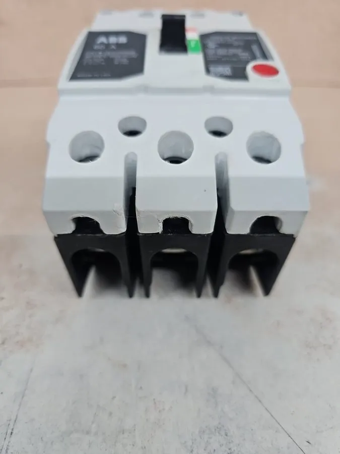 Автоматический выключатель TEYH3060B GE ABB 3POLE 60AMP 480V BOLT ON CIRCUIT BRE