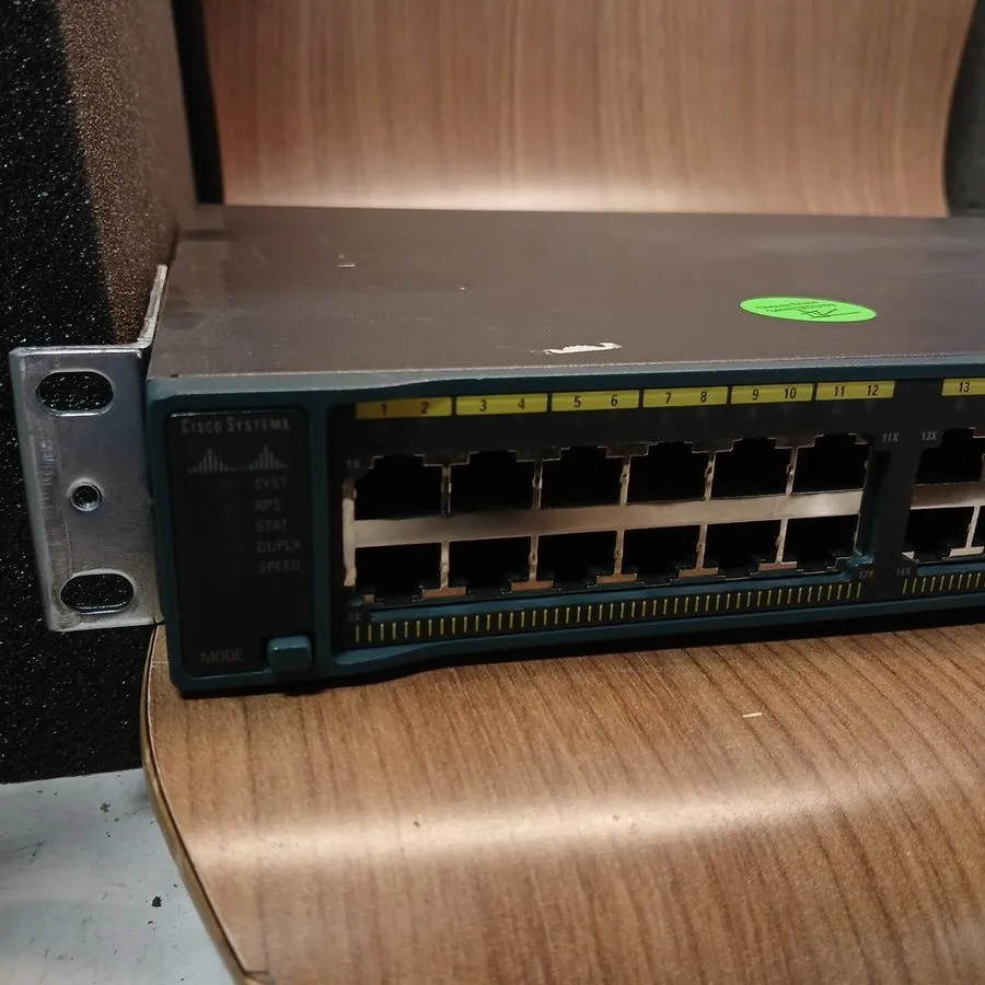 Коммутатор Cisco Catalyst 2960 Series WS-C2960-48TC-L V05 48-Ports Switch