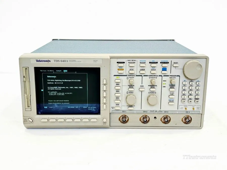 Осциллограф Tektronix TDS 640A 4-Ch 500MHz 2GS/s Digitizing Oscilloscope Opts 05