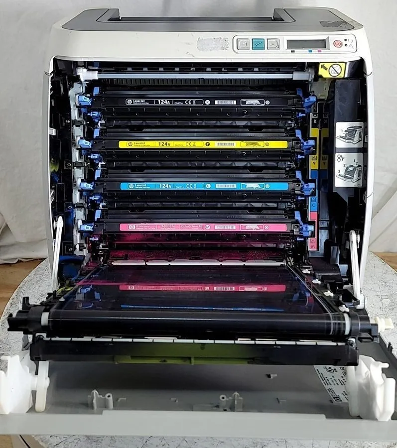 Лазерный принтер HP Color LaserJet 1600 CB373A Laser Printer 12K Page Count — фото лота 3