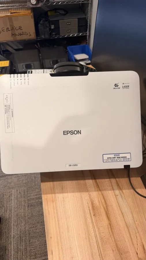 Проектор Epson PowerLite EB-L520U 3LCD Laser Projector 20,000hr Light Source — фото лота 1