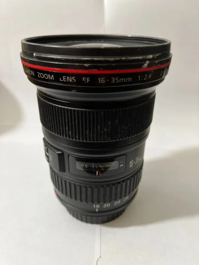 Объектив Canon EF 16-35mm F/2.8L II USM with Lens Hood