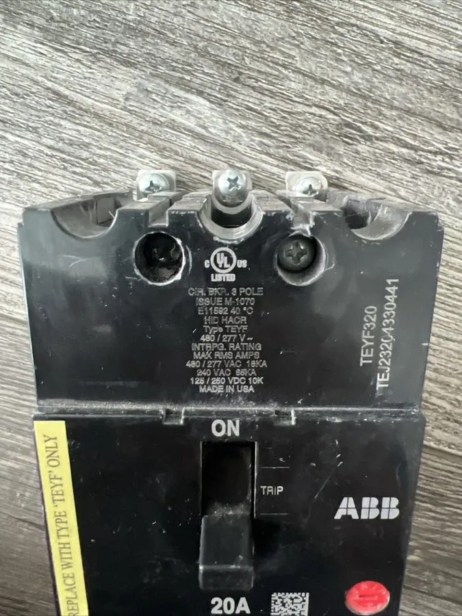 Автоматический выключатель ABB TEYF320 3-Pole 20A 480V Circuit Breaker with 120v