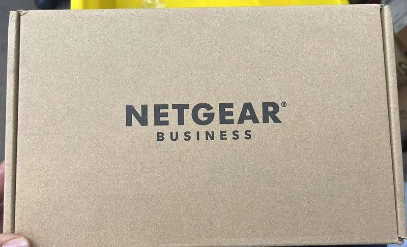 Коммутатор NETGEAR GS308EP-100NAS 8-Port PoE Gigabit Ethernet Plus Switch