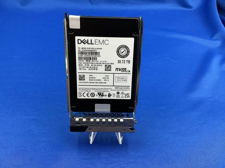SSD-накопитель H4XPX Dell Samsung PM1733a 30.72TB NVMe PCIe Gen4 2.5" Intensive 