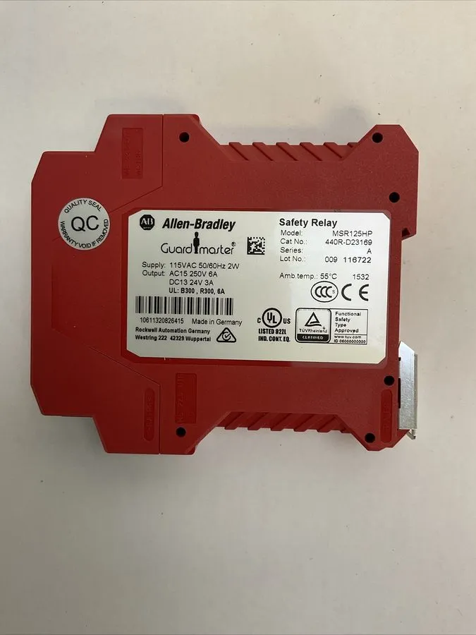 Реле безопасности ALLEN-BRADLEY 440R-D23169 MSR125HP SAFETY RELAY 115VAC 2NO