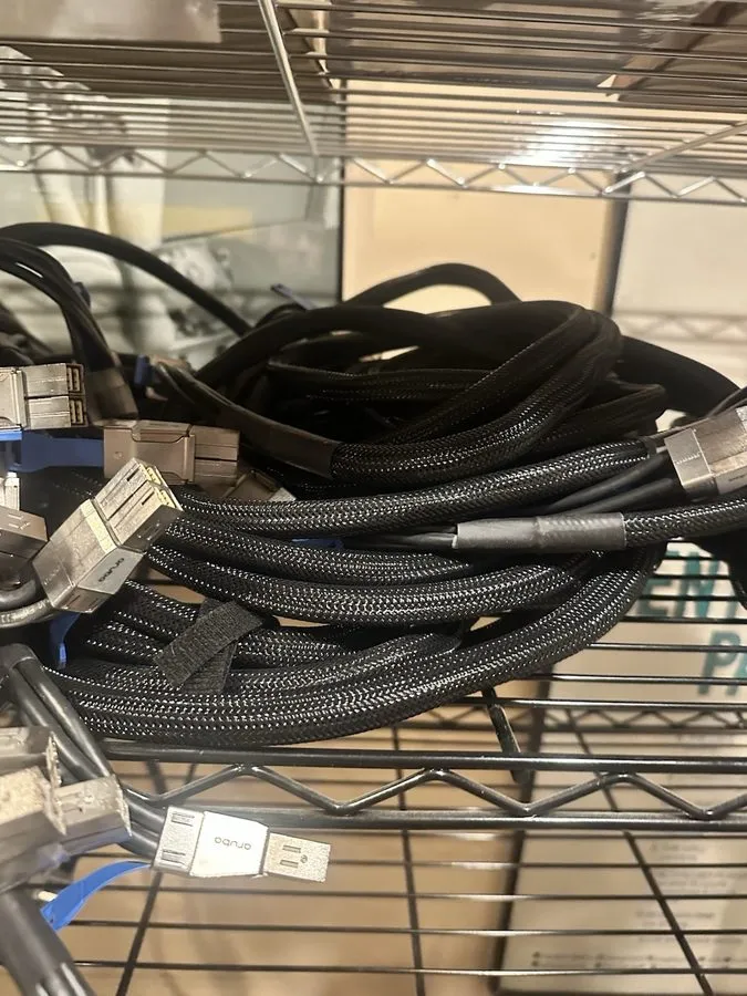 Коммутатор HPE Aruba 3800 3810M Stacking Cables J9579A J9665A 1m/3m — фото лота 2