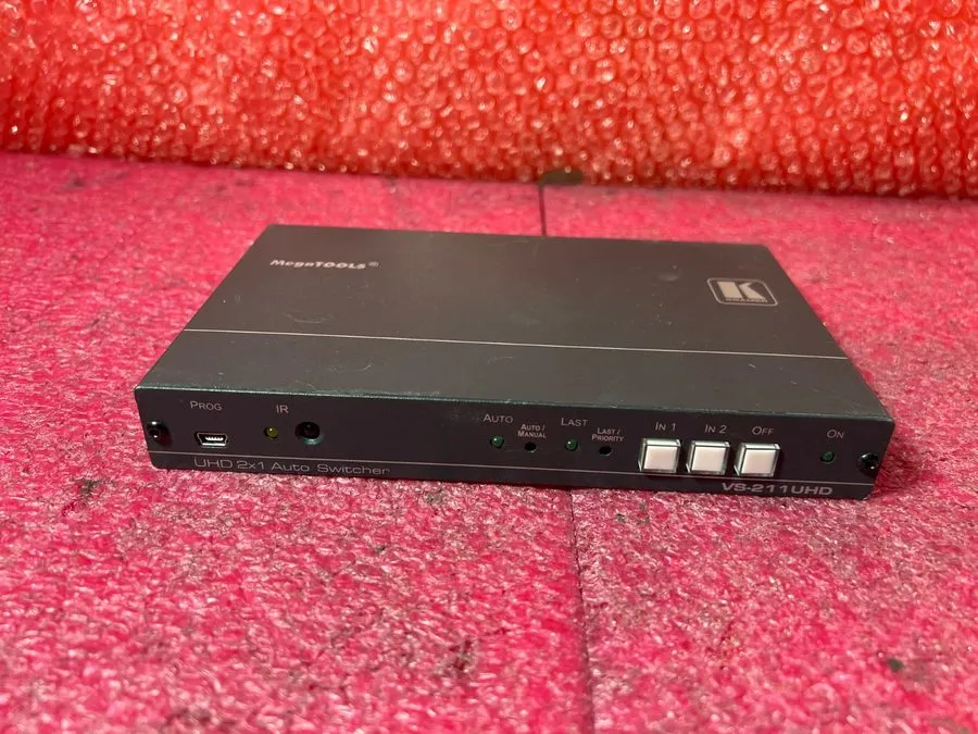 Видеокоммутатор Kramer VS-211UHD HDMI 2x1 Auto Switcher