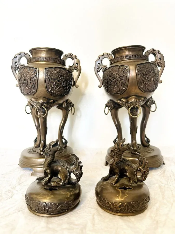 Оборудование видеонаблюдения Pair Japanese Bronze Meiji Tripod Incense Burners w — фото лота 2