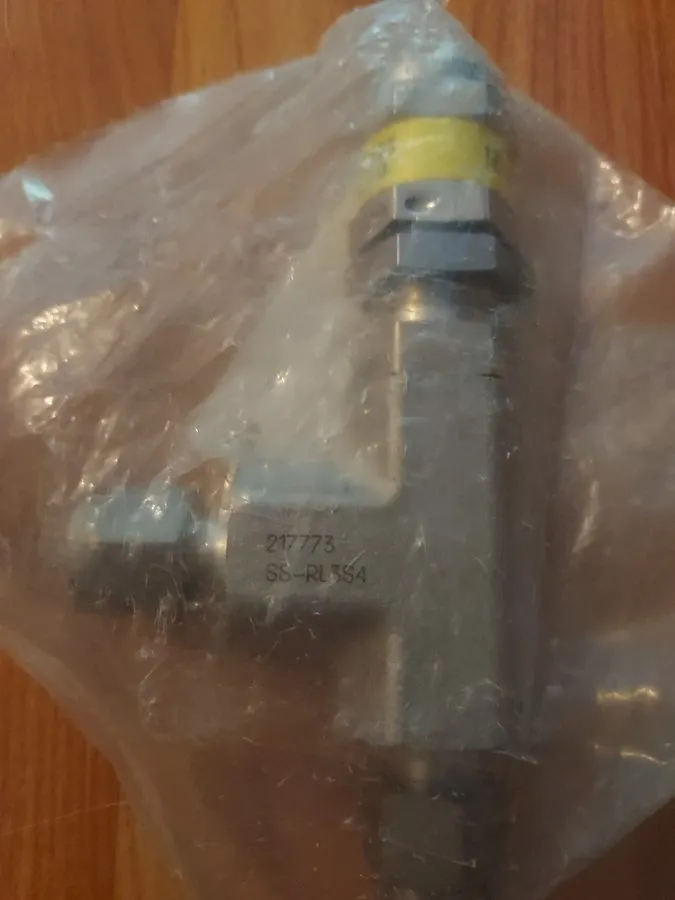 Клапан Swagelok SS-RL3S4 Low pressure valve shipping