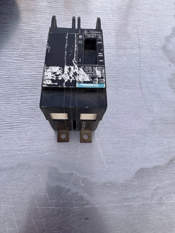 Автоматический выключатель Siemens BQD240 2p 40a 240/480v Circuit Breaker 1-yr — фото лота 1