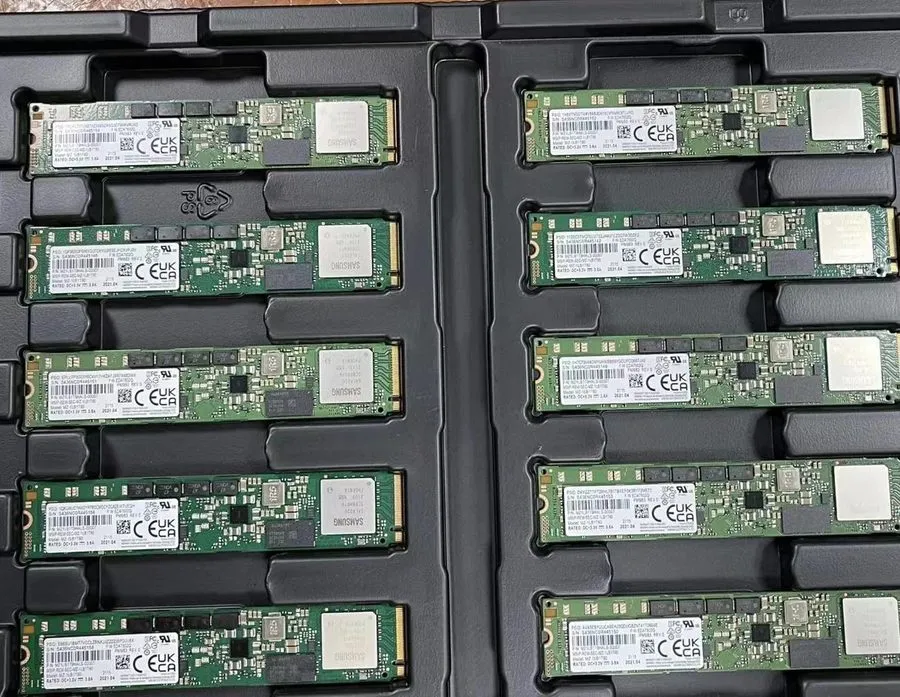 SSD-накопитель Samsung PM983 1.92TB NVMe PCIe M.2 MZ1LB1T9HALS SSD MZ-1LB1T90 Br