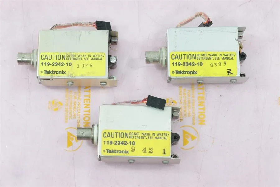 Осциллограф Calibrated TEKTRONIX 2465 300MHz 4 Channel OSCILLOSCOPE