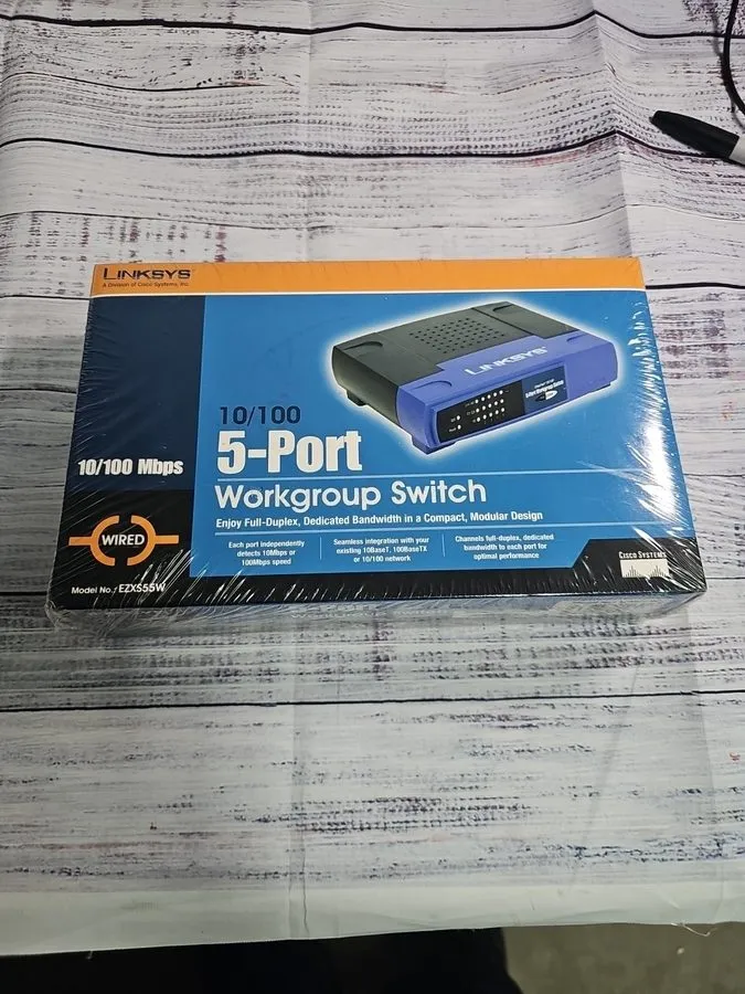 Коммутатор Cisco Linksys 10/100 5-Port Workgroup Switch Model: EZXS55W