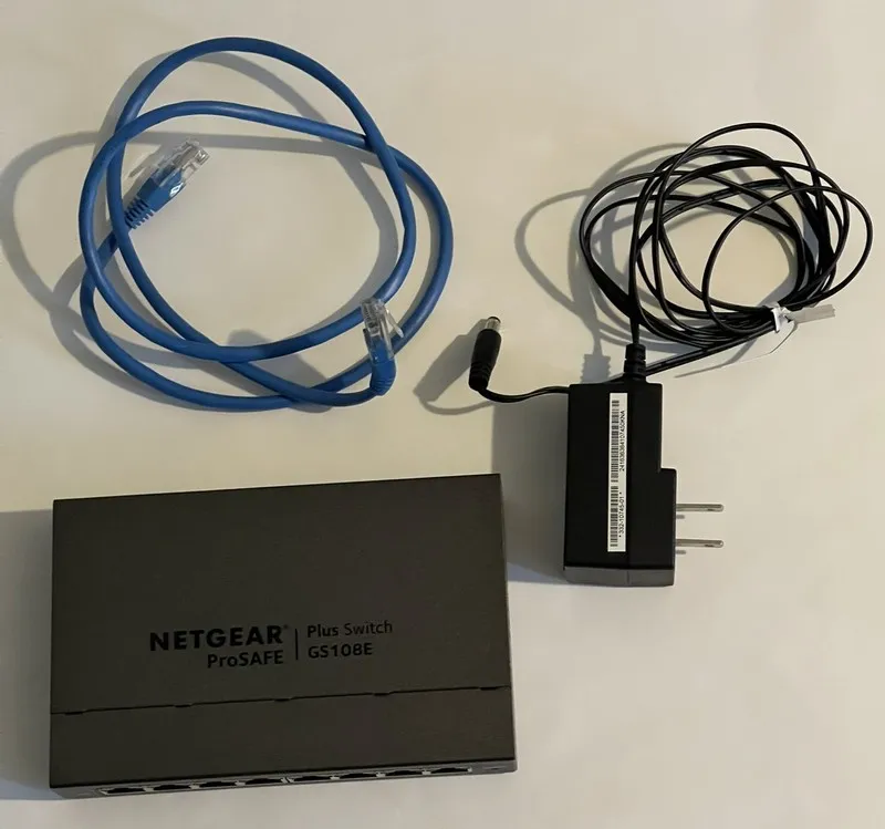 Коммутатор ProSafe Netgear 8 Port GS108Ev3 Gigabit Ethernet Switch GS108E