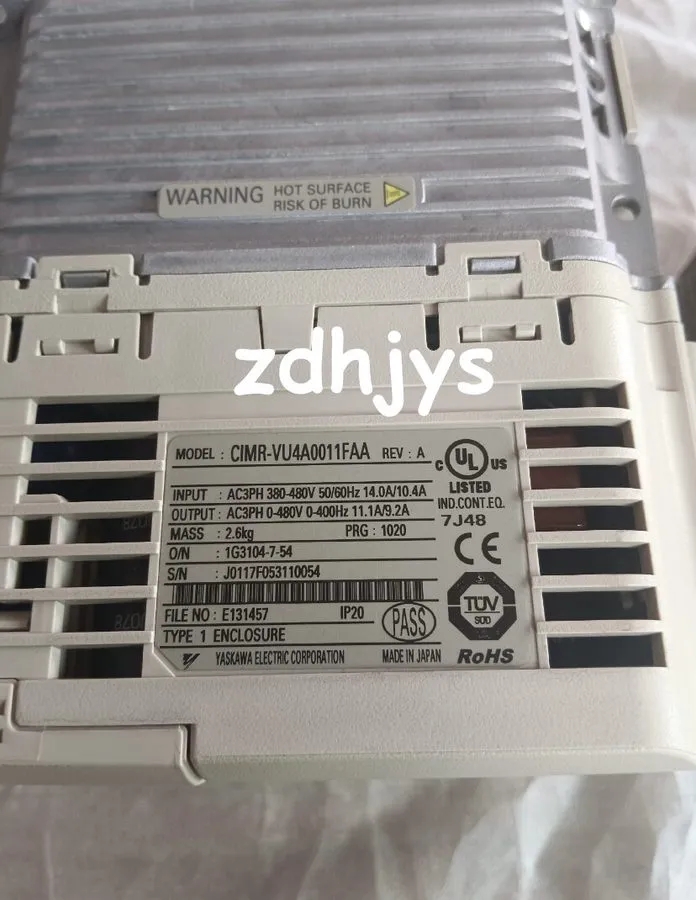 Частотный преобразователь Yaskawa CIMR-VU4A0011FAA, V1000 7.5HP 3-Phase 380-480V