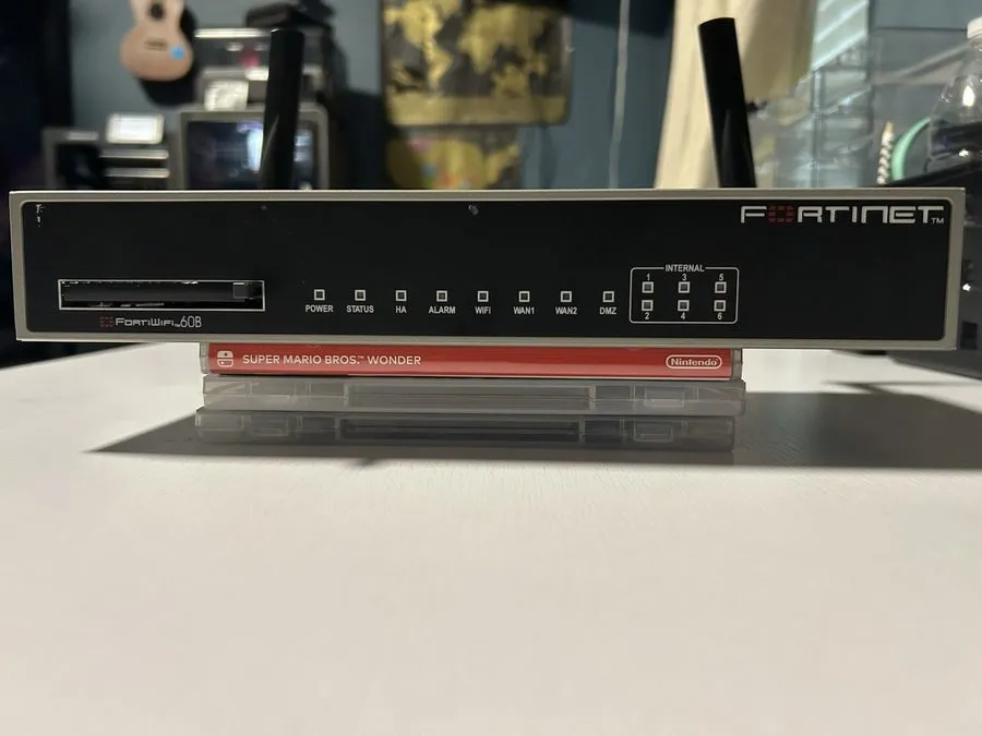Межсетевой экран Fortinet FortiWiFi-60B FW-60B Network Security Firewall With An