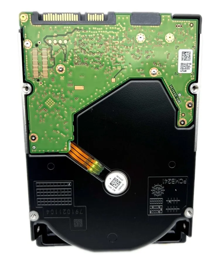Жёсткий диск WD WUH721816ALE6L4 16TB SATA Ultrastar DC HC550 3.5" LFF Hard Drive