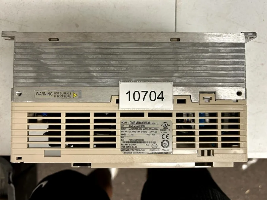 Частотный преобразователь YASKAWA V1000 VFD Ac Drive, CIMR-VU4A0018FAA 7.5kW 10H