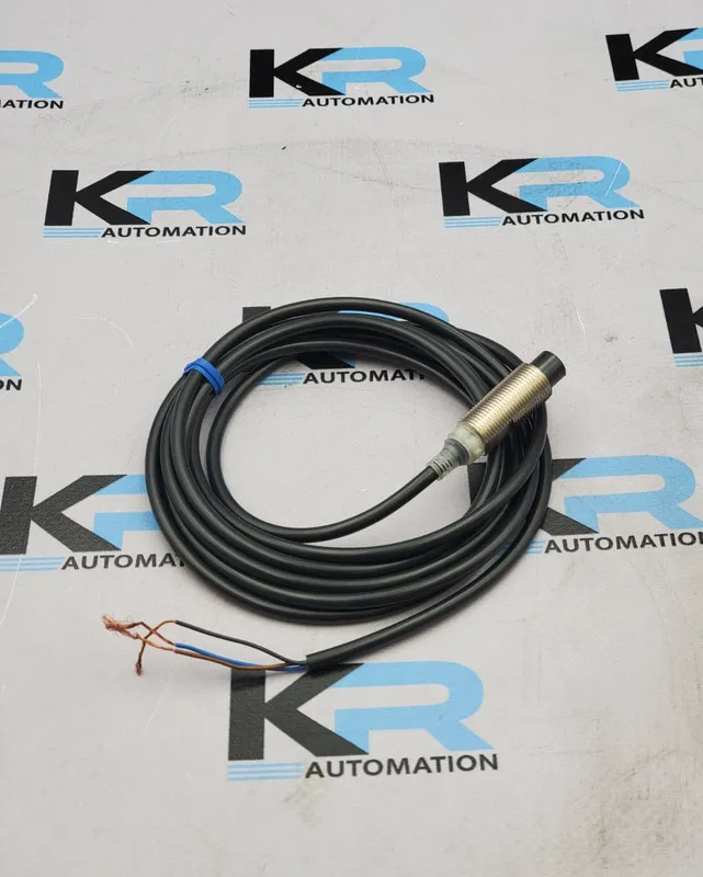 Датчик приближения Omron E2E-X5MB1D12 Proximity Sensor